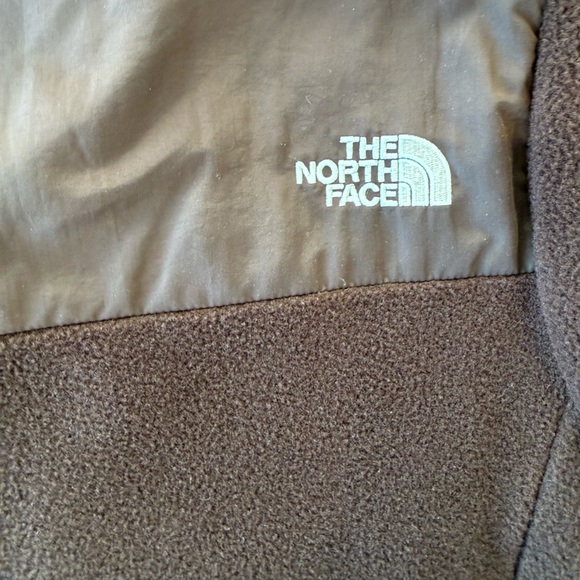 The North Face Women’s Black Fleece Jacket - Picture 6 of 6